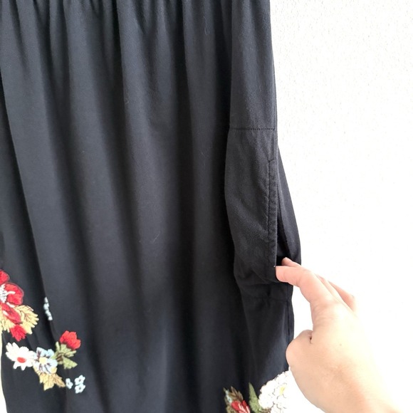 Johnny Was Black Knit Embroidered Mini Dress Womens XS Boho Vacation Summer - Picture 3 of 10